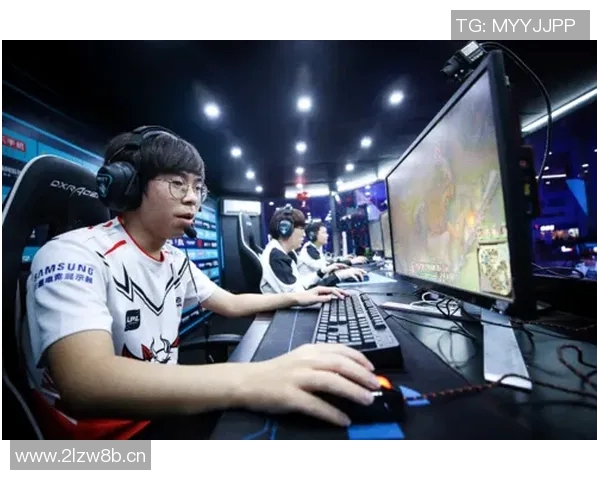 深入解析JDG战队的控制策略与团队协作之道